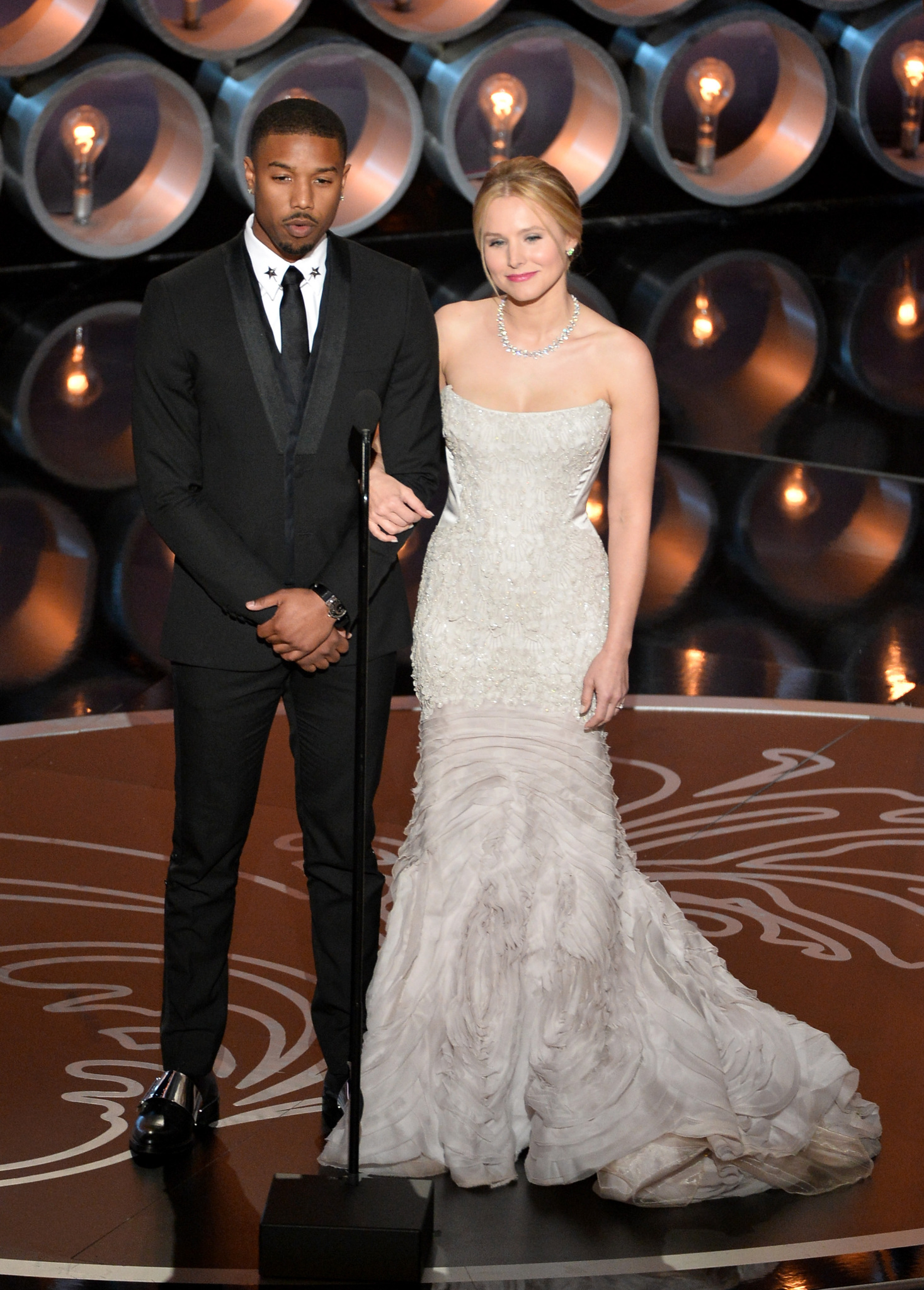 Kristen Bell and Michael B. Jordan at event of The Oscars (2014)