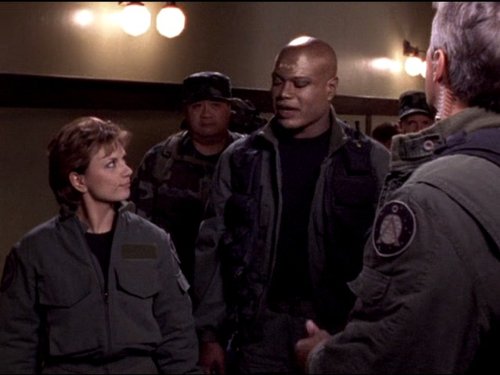 Still of Richard Dean Anderson, Christopher Judge and Teryl Rothery in Stargate SG-1 (1997)