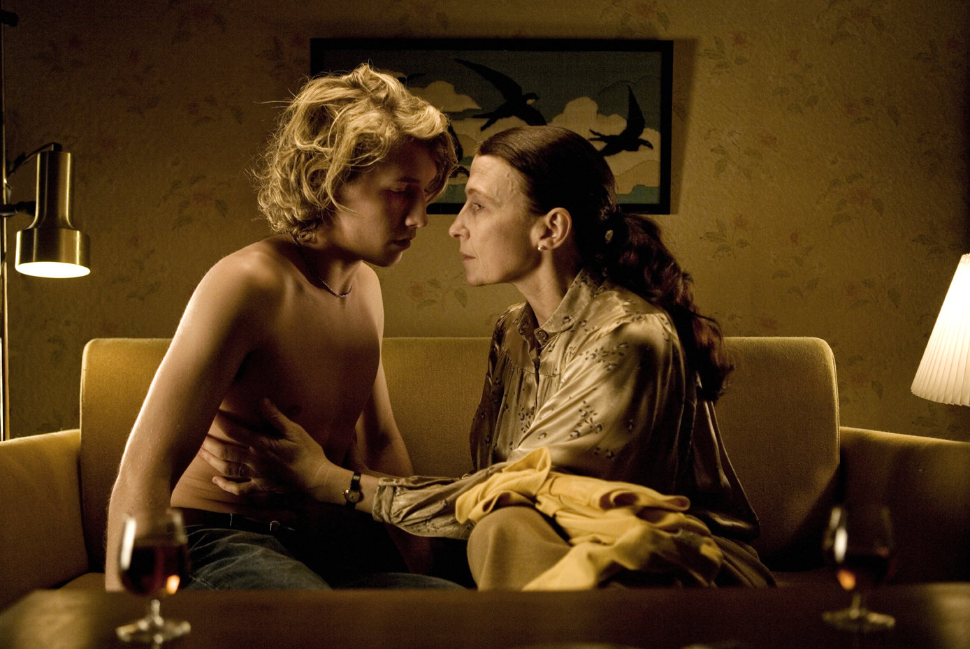 Sebastian Jessen and Bodil Jørgensen in Smukke mennesker (2010)