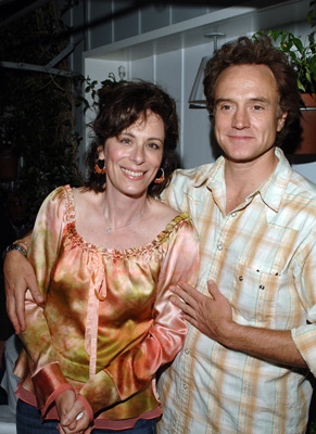 Jane Kaczmarek and Bradley Whitford at event of The Sisterhood of the Traveling Pants (2005)