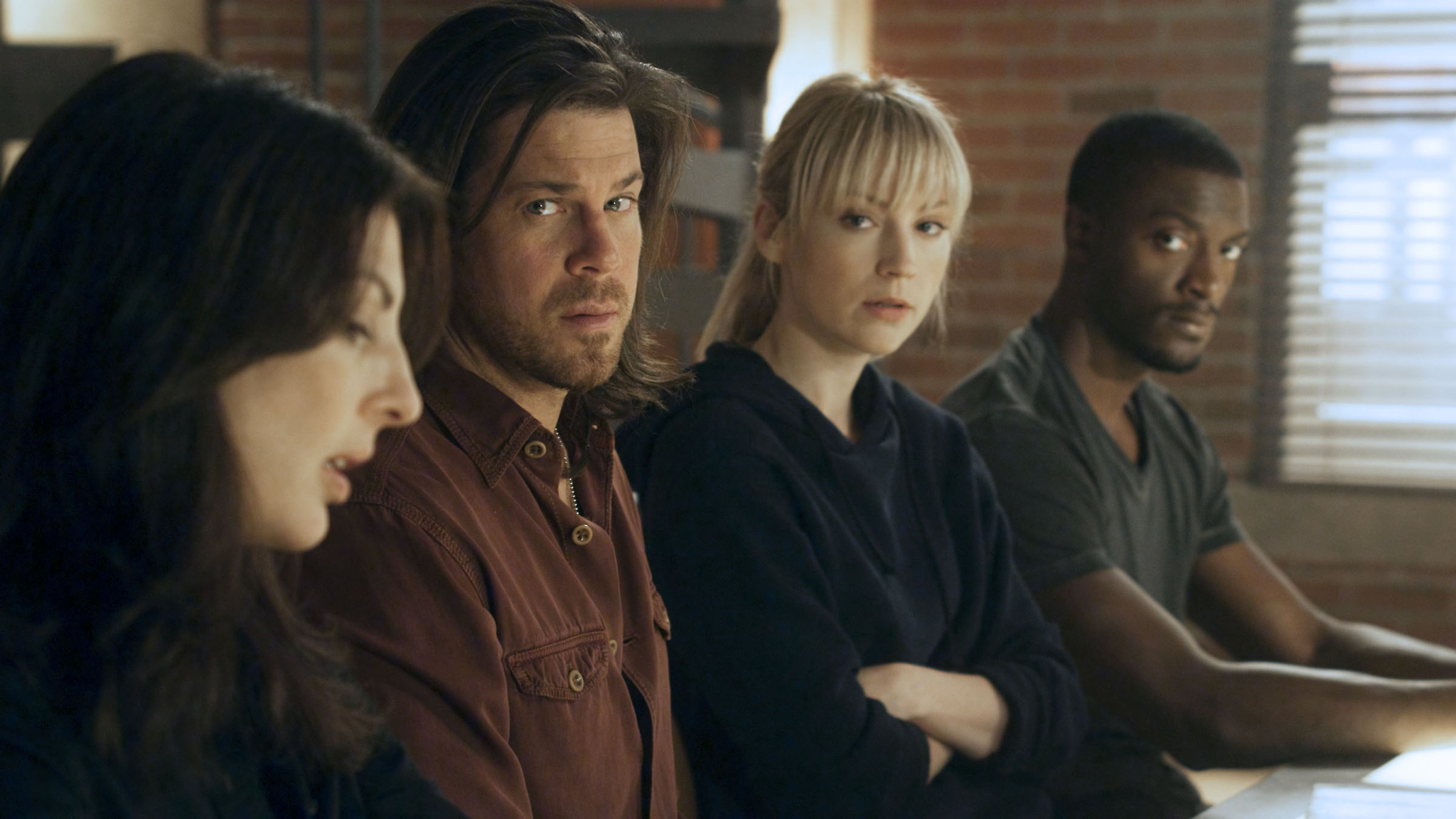 Still of Gina Bellman, Aldis Hodge, Christian Kane and Beth Riesgraf in Svieto lygintojai (2008)