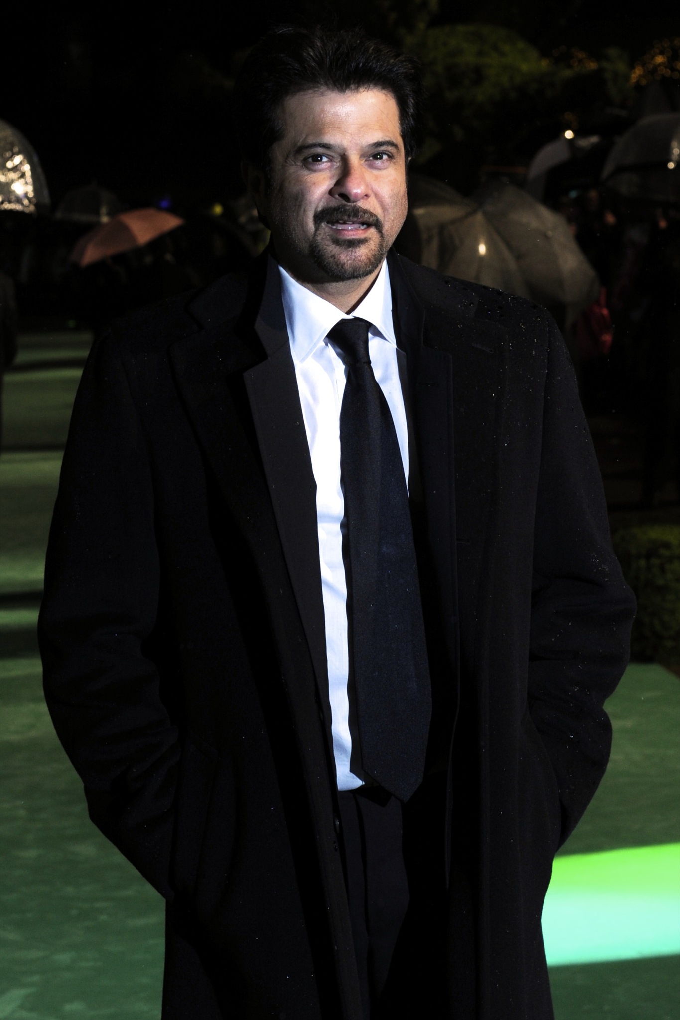 Anil Kapoor at event of Alisa stebuklu salyje (2010)