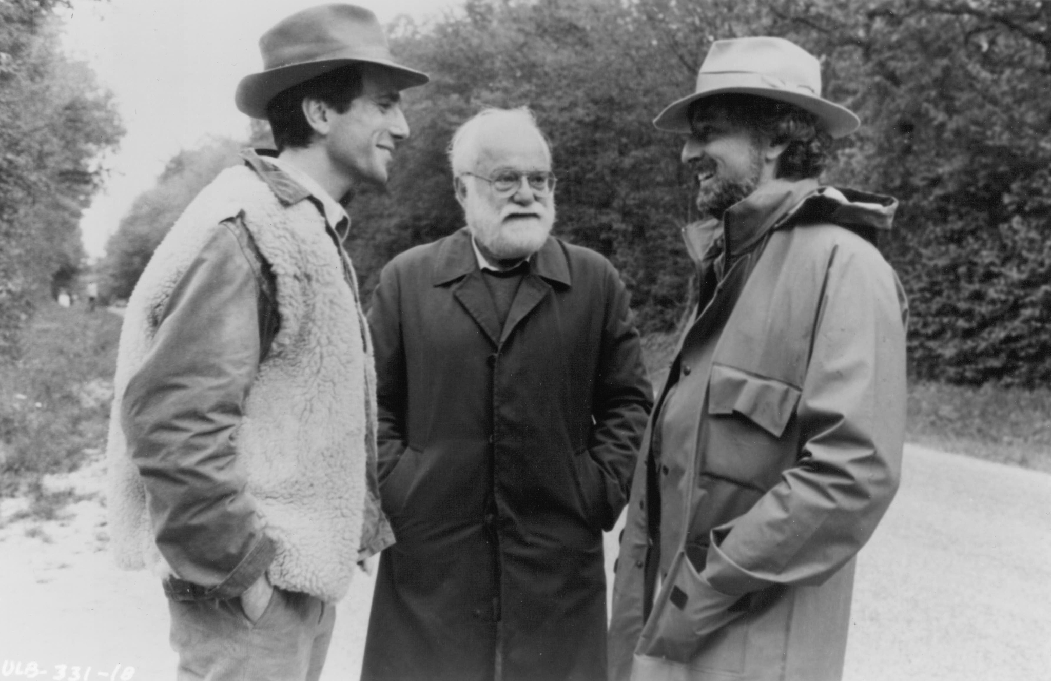 Still of Daniel Day-Lewis, Philip Kaufman and Saul Zaentz in The Unbearable Lightness of Being (1988)