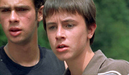 Still of Ryan Kelley and Scott Mechlowicz in Mean Creek (2004)