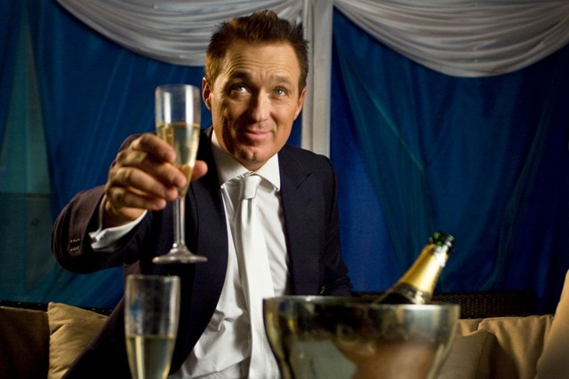 Still of Martin Kemp in How to Stop Being a Loser (2011)