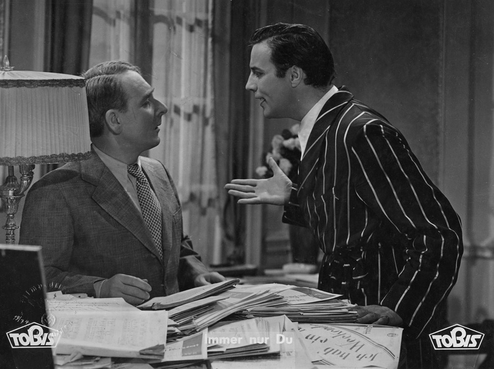 Still of Johannes Heesters and Paul Kemp in Immer nur-Du! (1941)