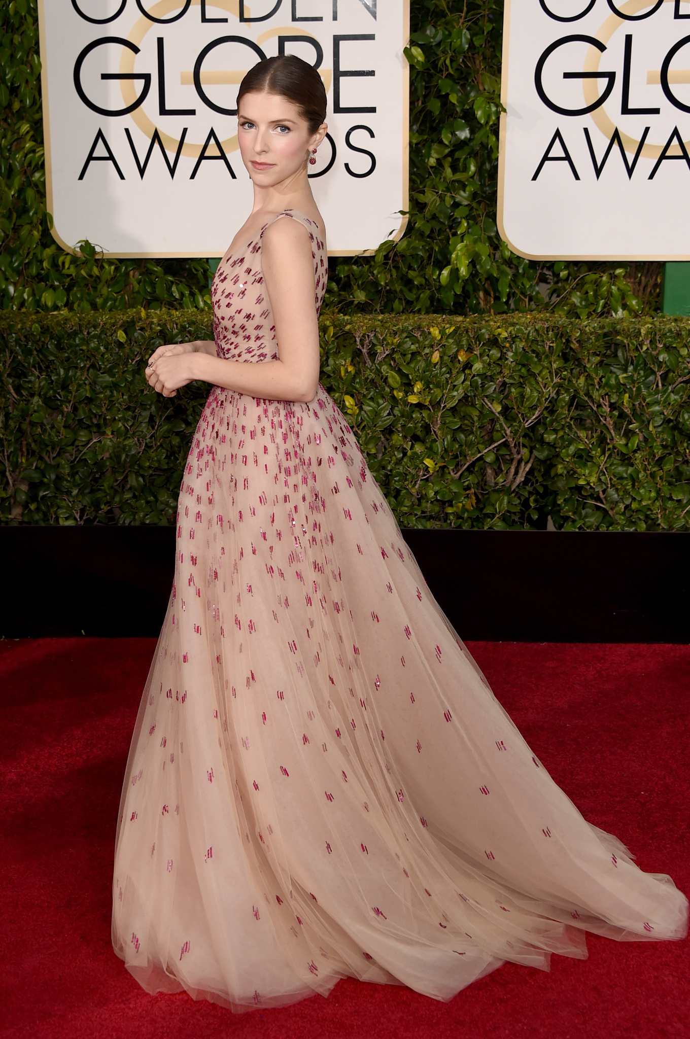 Anna Kendrick at event of The 72nd Annual Golden Globe Awards (2015)