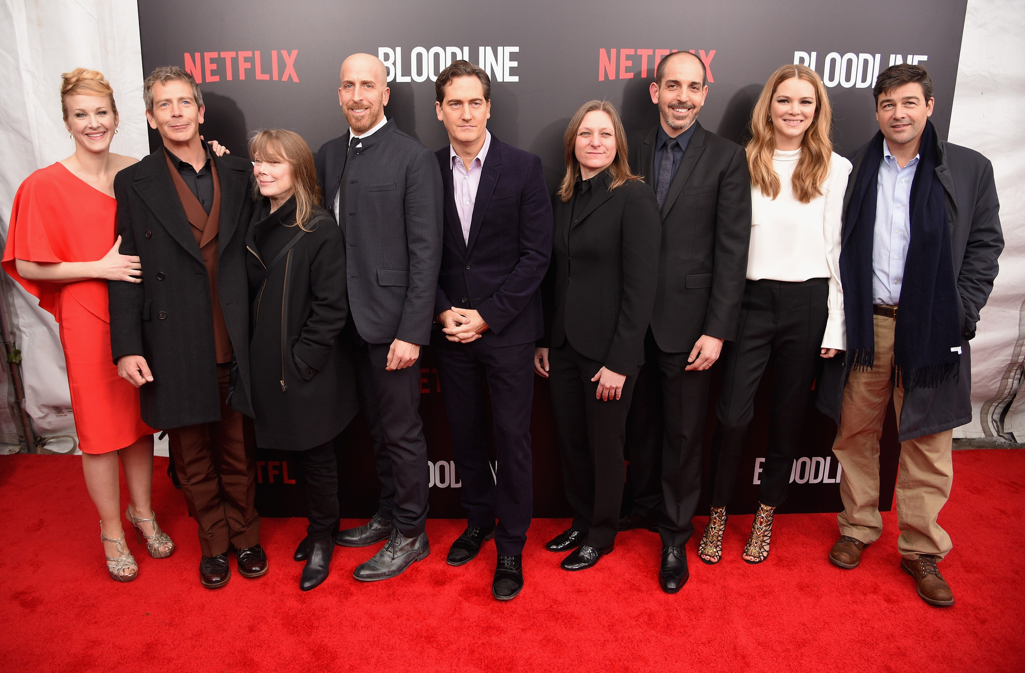 Sissy Spacek, Jacinda Barrett, Kyle Chandler, Katie Finneran, Glenn Kessler, Todd A. Kessler, Ben Mendelsohn, Daniel Zelman and Cindy Holland at event of Bloodline (2015)