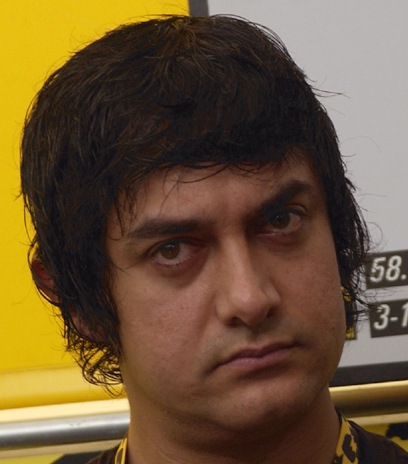 Aamir Khan at event of The Rising: Ballad of Mangal Pandey (2005)
