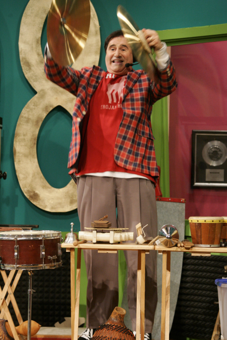 Still of Richard Kind in Thank God You're Here (2007)