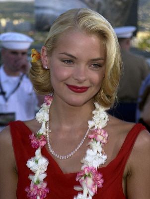 Jaime King at event of Perl Harboras (2001)