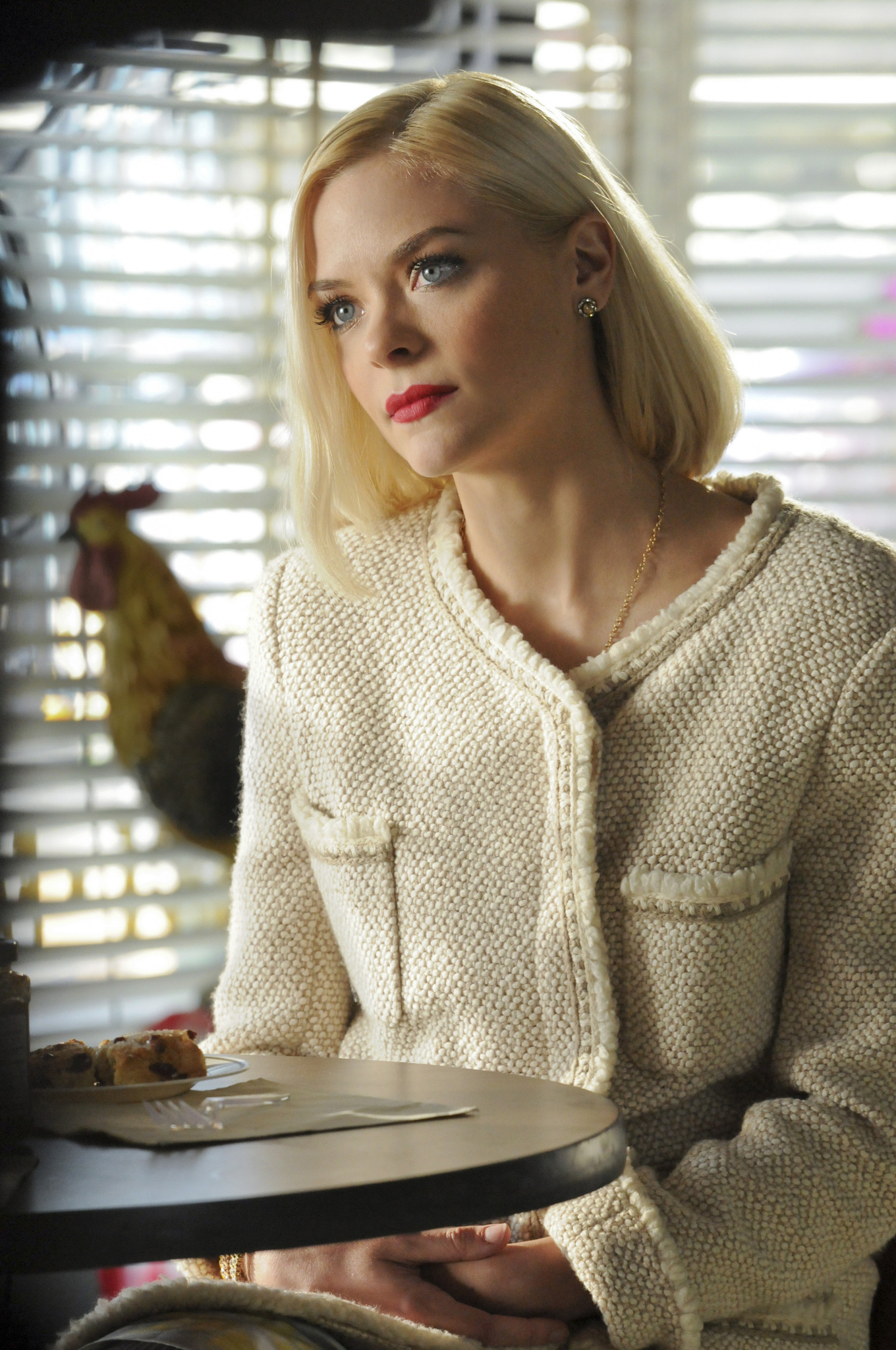 Still of Jaime King in Hart of Dixie (2011)