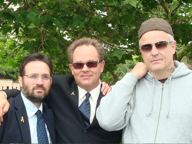 Matthew Barry, Chris Kinkade and Nick Cassavetes on the set of 