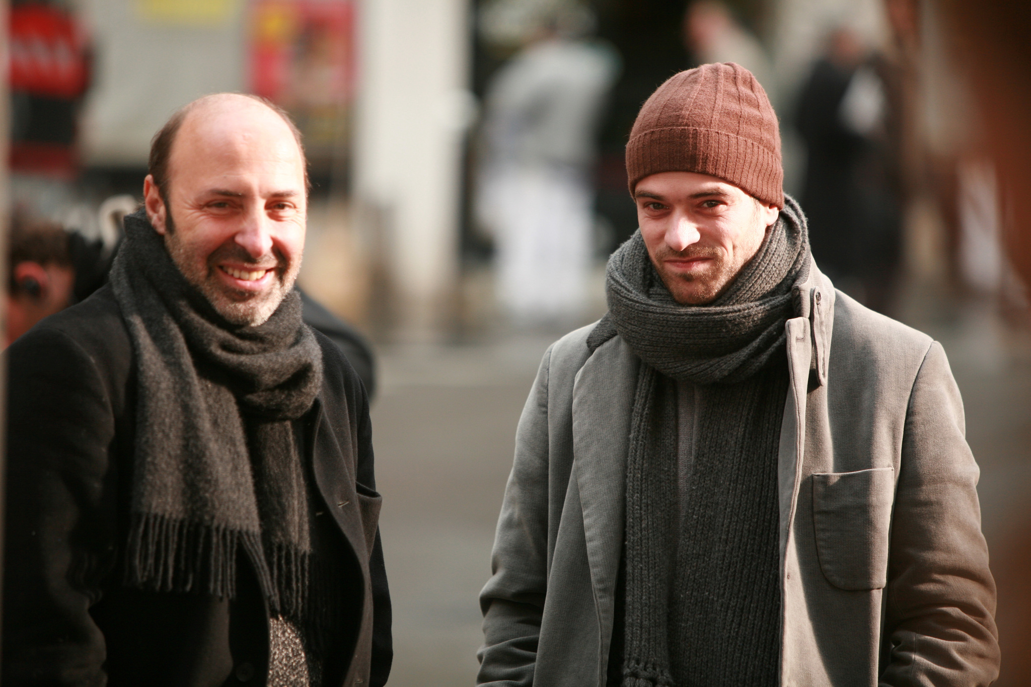 Still of Romain Duris and Cédric Klapisch in Paris (2008)
