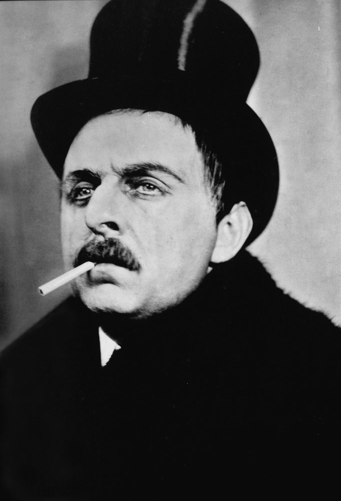 Rudolf Klein-Rogge in Dr. Mabuse, der Spieler - Ein Bild der Zeit (1922)