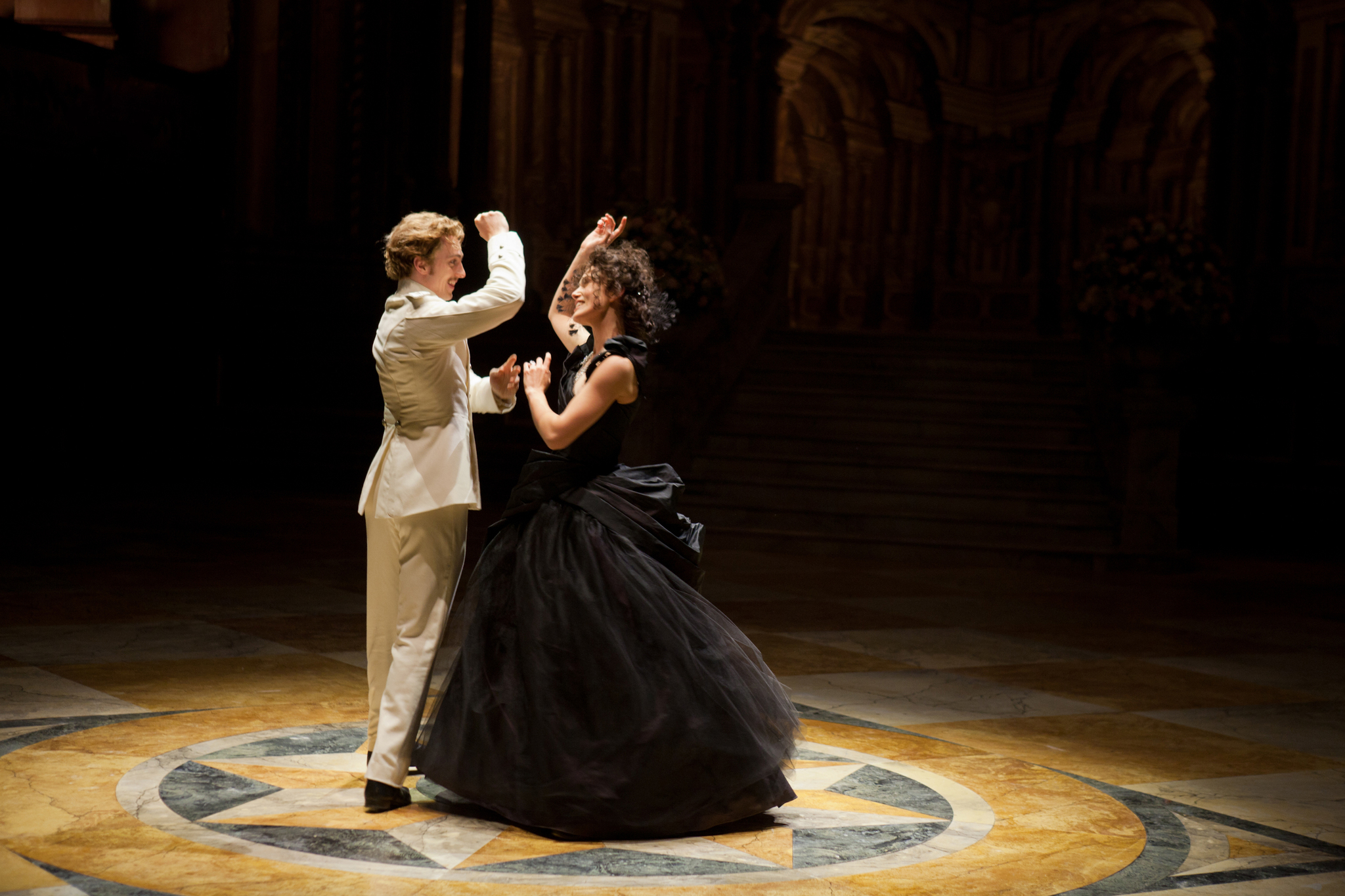 Still of Keira Knightley and Aaron Taylor-Johnson in Anna Karenina (2012)