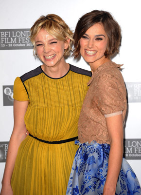 Keira Knightley and Carey Mulligan at event of Never Let Me Go (2010)