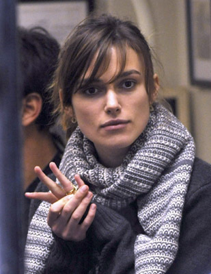 Keira Knightley at event of Paskutine naktis (2010)