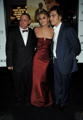 Keira Knightley, James Schamus and Joe Wright at event of Pride & Prejudice (2005)