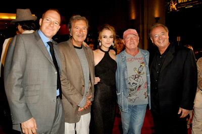 Tony Scott, Toby Emmerich, Samuel Hadida, Keira Knightley and Robert Shaye at event of Domino (2005)