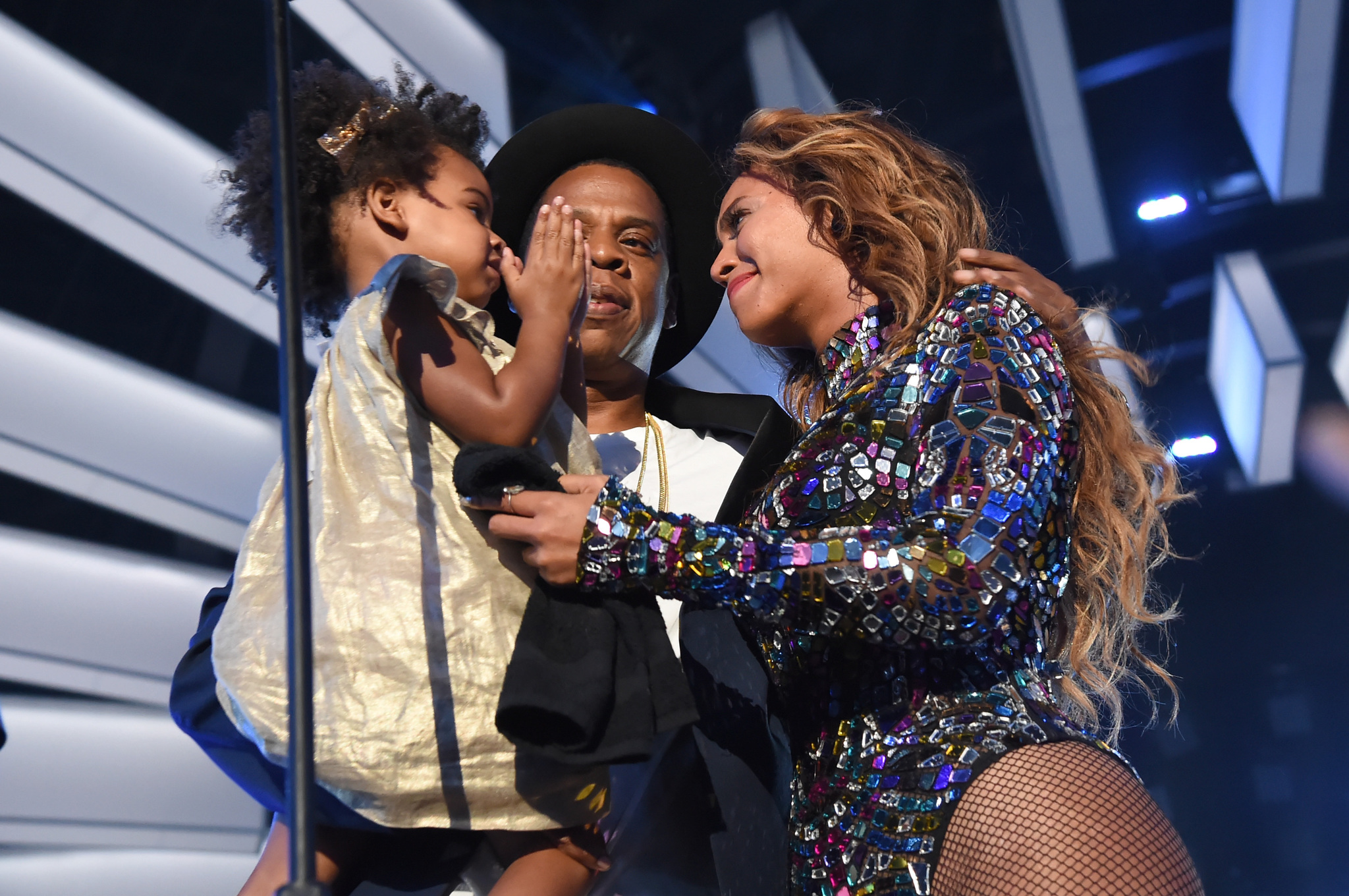 Beyoncé Knowles and Blue Ivy Carter at event of 2014 MTV Video Music Awards (2014)