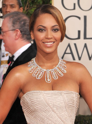 Beyoncé Knowles at event of The 66th Annual Golden Globe Awards (2009)