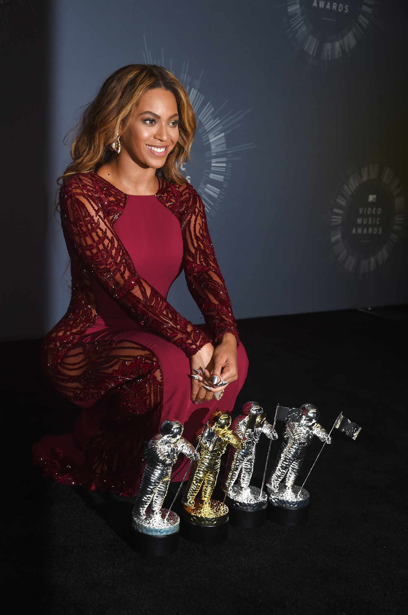 Beyoncé Knowles at event of 2014 MTV Video Music Awards (2014)