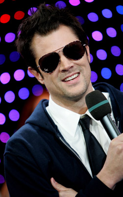 Johnny Knoxville at event of Total Request Live (1999)
