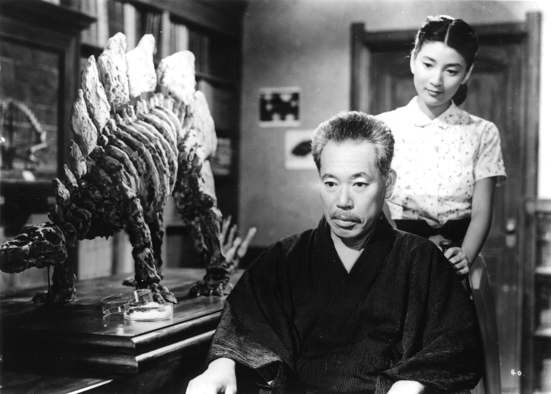 Still of Momoko Kôchi and Takashi Shimura in Gojira (1954)