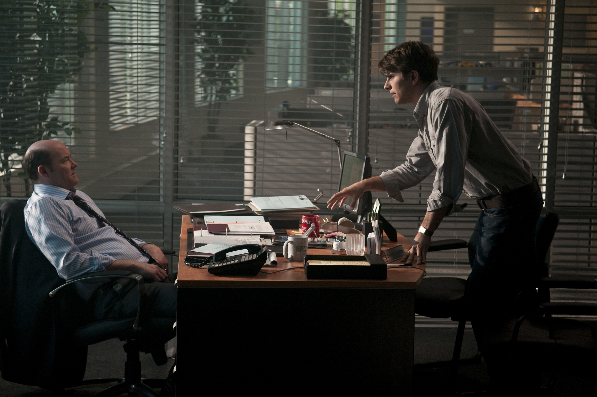 Still of Miles Fisher and David Koechner in Galutinis tikslas 5 3D (2011)