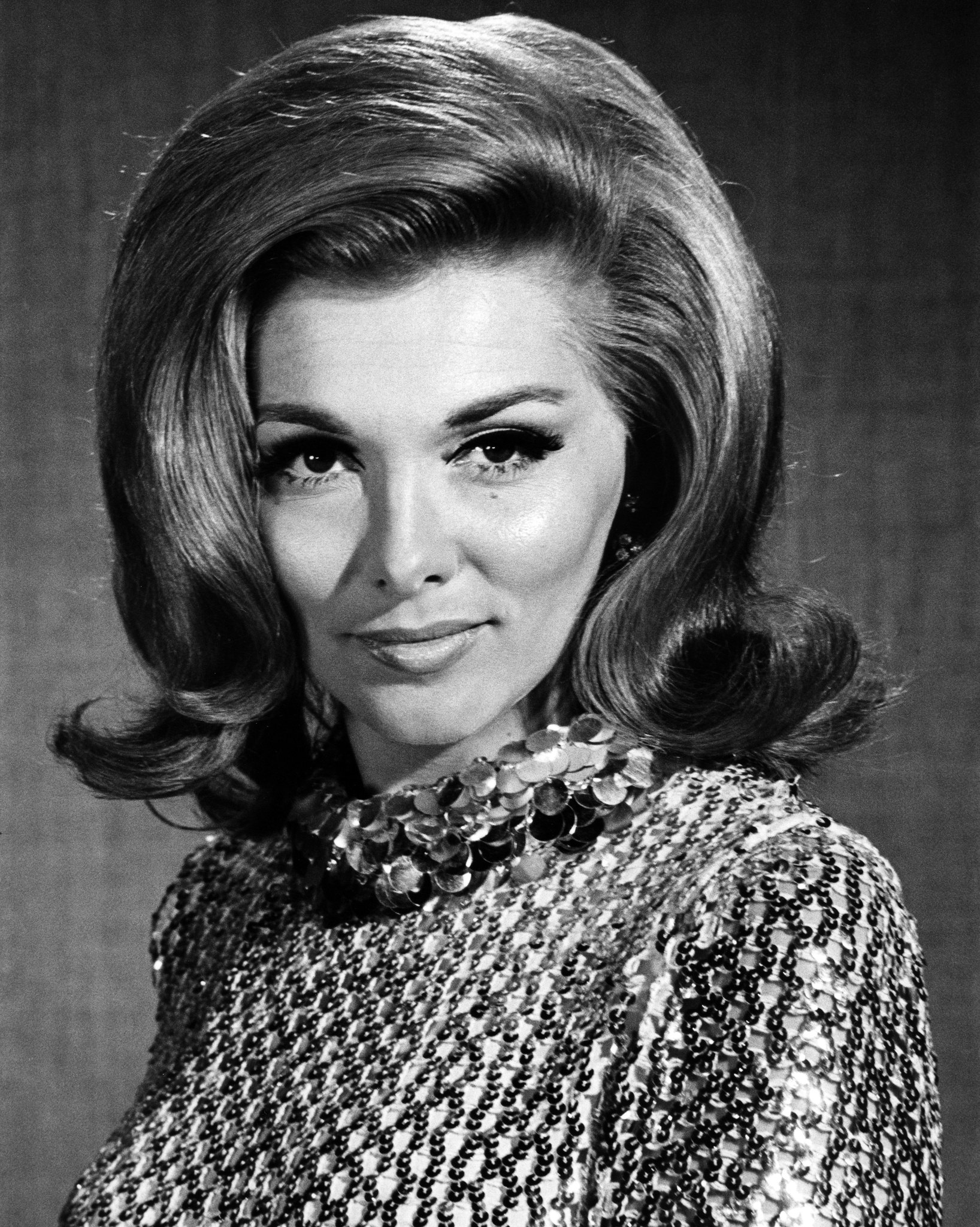 Still of Nancy Kovack in It Takes a Thief (1968)