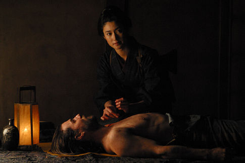 Still of Tom Cruise and Koyuki in The Last Samurai (2003)