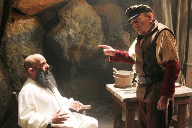 Still of Lee Arenberg and Ken Kramer in Once Upon a Time (2011)