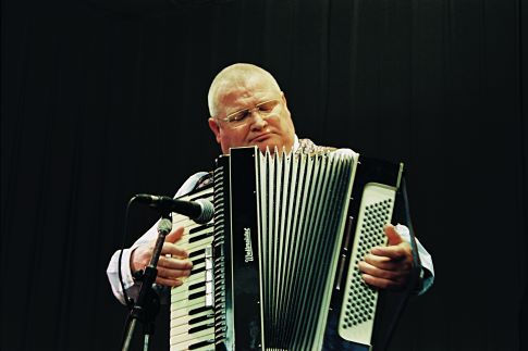 Still of Horst Krause in Schultze Gets the Blues (2003)