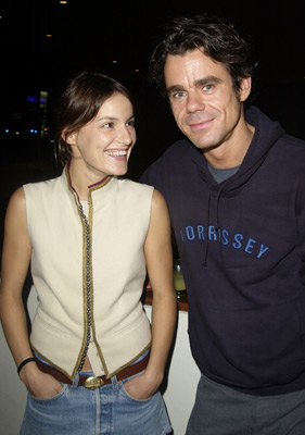 Nicolette Krebitz and Tom Tykwer at event of All the Queen's Men (2001)