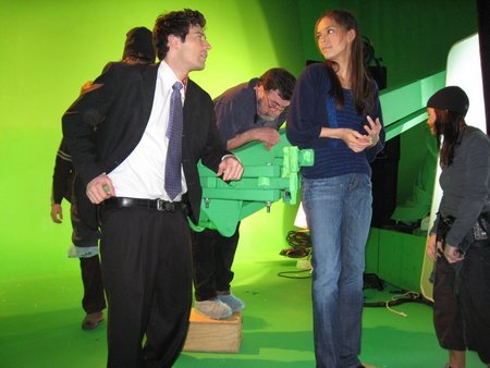 Jordan Belfi and Kristin Kreuk on the set of 