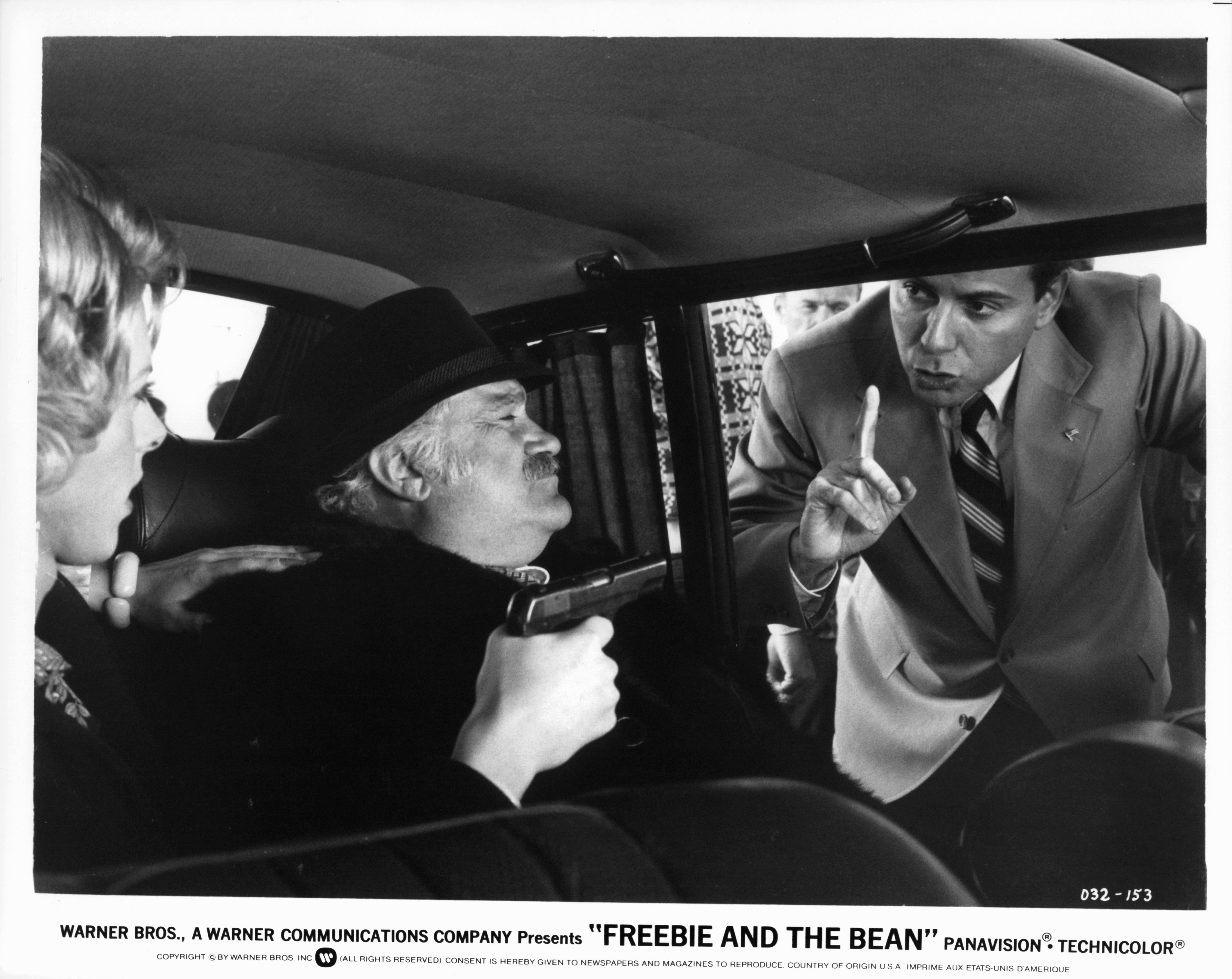 Still of Alan Arkin and Jack Kruschen in Freebie and the Bean (1974)