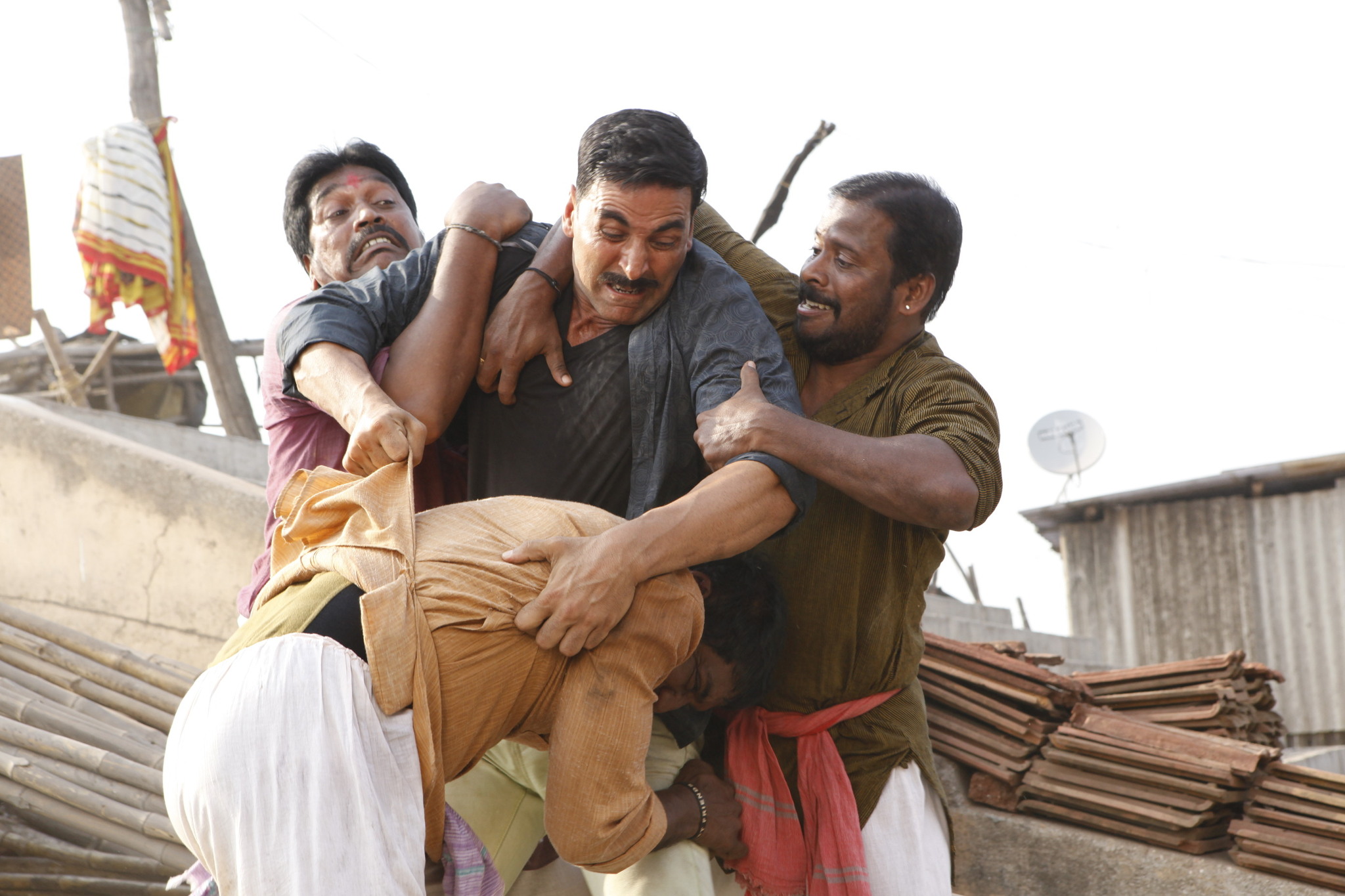 Still of Akshay Kumar in Rowdy Rathore (2012)