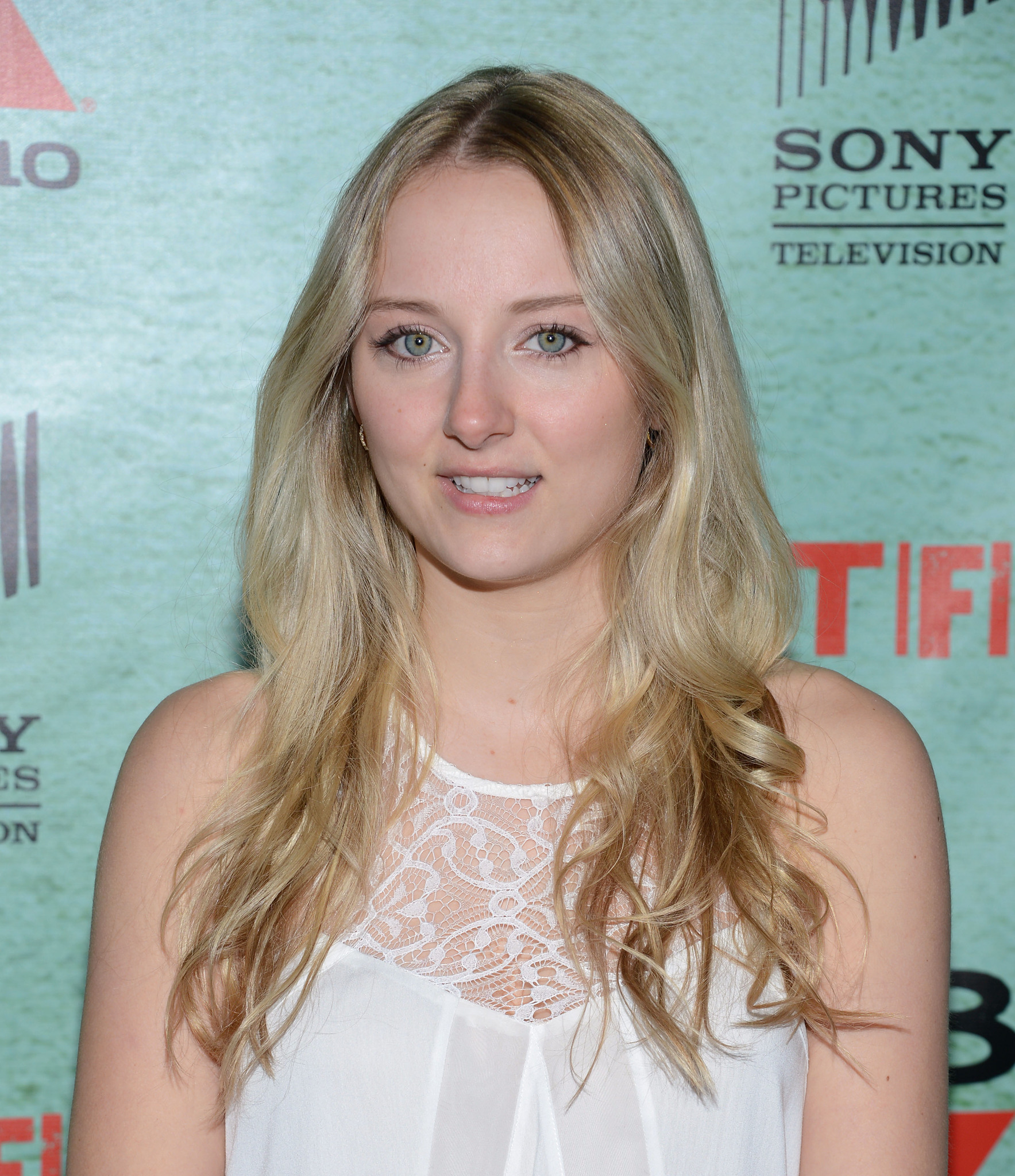 Alexandra Kyle at event of Justified (2010)