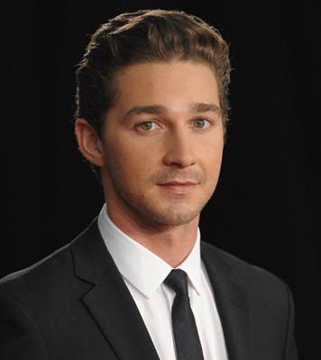 Shia LaBeouf at event of Volstrytas: pinigai nesnaudzia (2010)