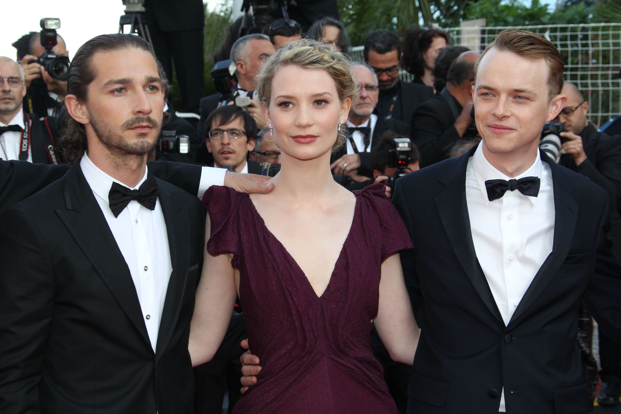 Shia LaBeouf, Mia Wasikowska and Dane DeHaan at event of Virs istatymo (2012)