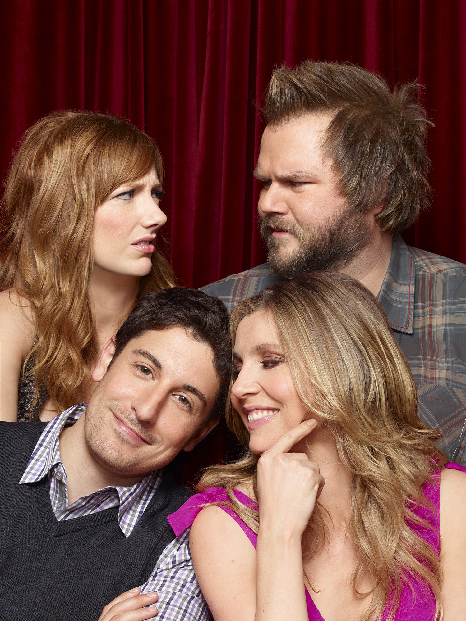 Still of Jason Biggs, Sarah Chalke, Judy Greer and Tyler Labine in Mad Love (2011)