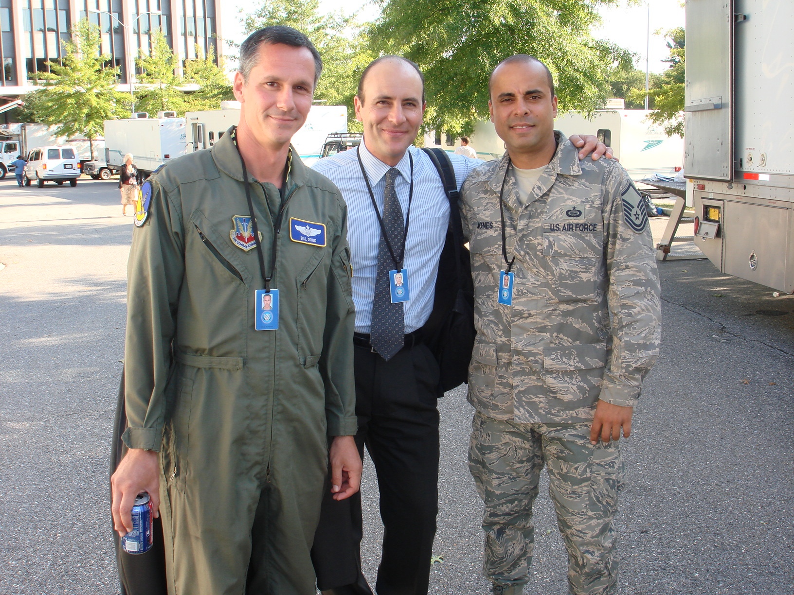 Quentin Maré, Jordan Lage, & friend on set of Ridley Scott's BODY OF LIES, Washington D.C. (2007).