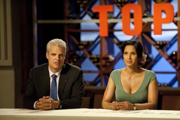 Still of Padma Lakshmi and Eric Ripert in Top Chef (2006)