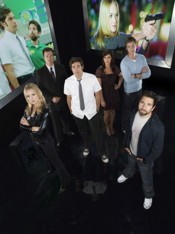 Still of Adam Baldwin, Sarah Lancaster, Zachary Levi, Joshua Gomez and Yvonne Strahovski in Cakas (2007)