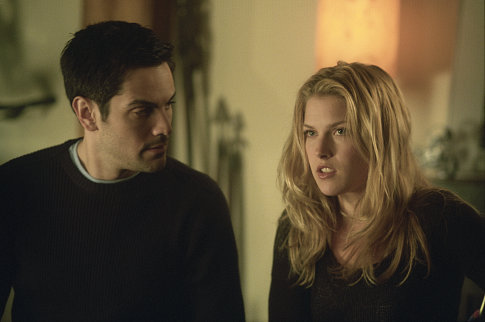 Still of Ali Larter and Michael Landes in Galutinis tikslas 2 (2003)