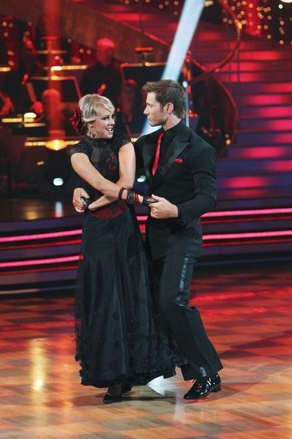 Still of Jake Pavelka and Chelsie Hightower in Dancing with the Stars (2005)