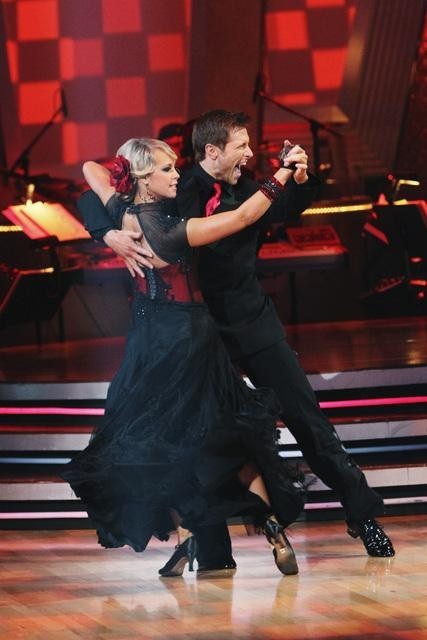 Still of Jake Pavelka and Chelsie Hightower in Dancing with the Stars (2005)