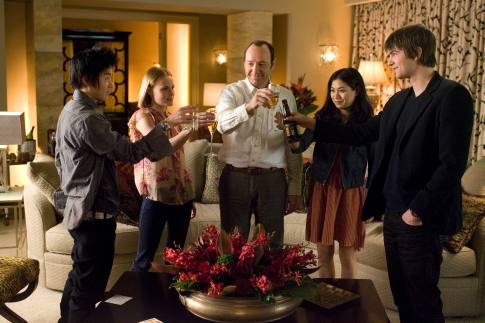 Still of Kevin Spacey, Kate Bosworth, Liza Lapira, Jim Sturgess and Aaron Yoo in 21 (2008)
