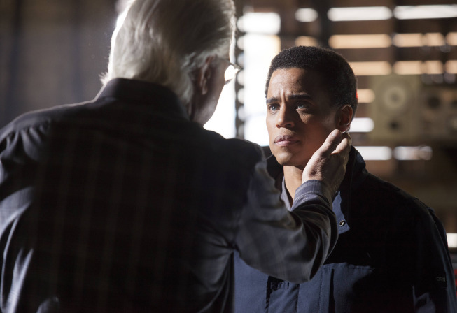 Still of John Larroquette and Michael Ealy in Almost Human (2013)